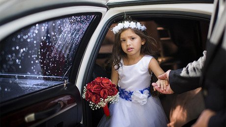 FOTO: El compromiso matrimonial entre dos niños de 11 y 12 años escandaliza a Egipto