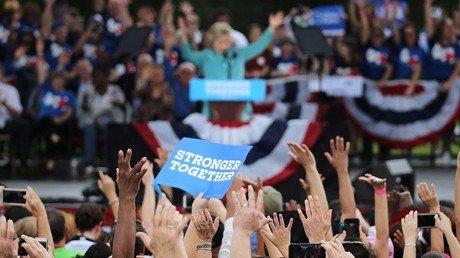 Roban tres portátiles con datos de la agenda de campaña de Hillary Clinton 