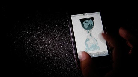 Un ataque masivo DDoS obstaculiza la publicación de nueva tanda de correos de Podesta