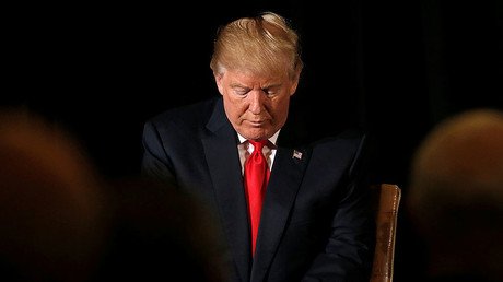 "El sistema económico neoliberal actúa como un tirano con las vidas de la mayoría de la gente"