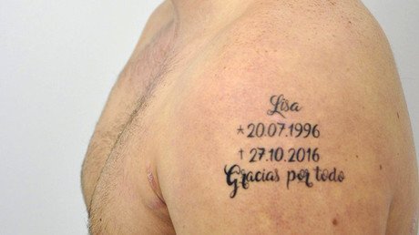 El tatuaje de un detenido podría ser la pista clave en la investigación de un asesinato
