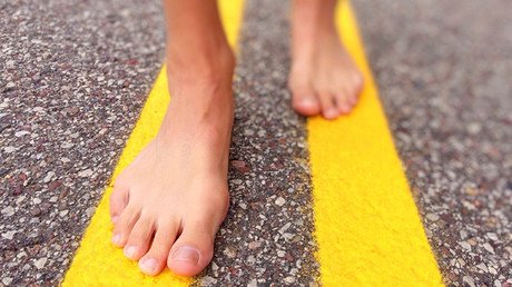 Tres supuestas ladronas se ven obligadas a marchar desnudas por la calle en México (FOTO)