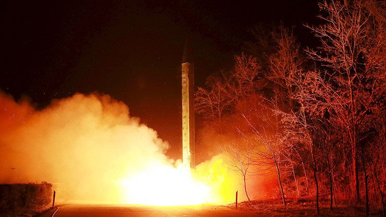"Corea del Norte podría alcanzar EE.UU. con armas nucleares si no cambian las actuales políticas"