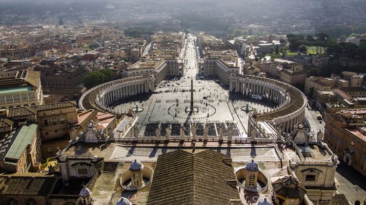El Vaticano lanza su propio 'Tinder' para encontrar el confesionario más cercano