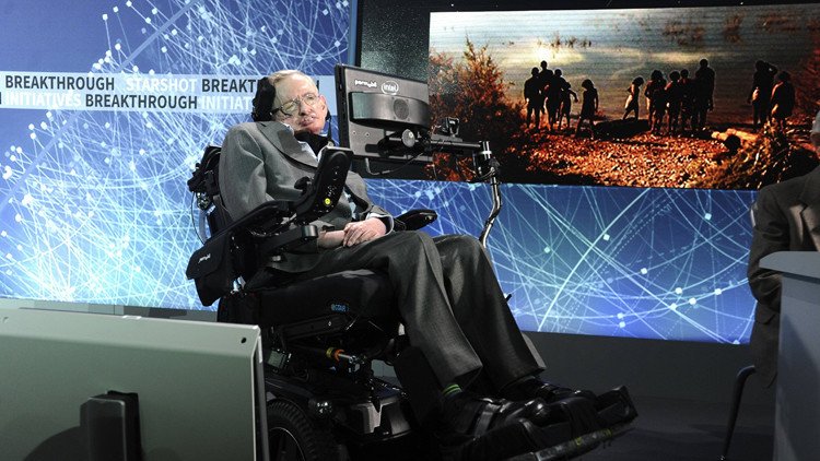 Stephen Hawking: "Ha llegado el momento más peligroso para nuestro planeta"
