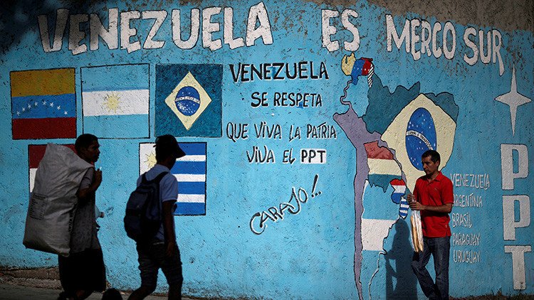 Venezuela denuncia un "golpe de Estado" en el Mercosur