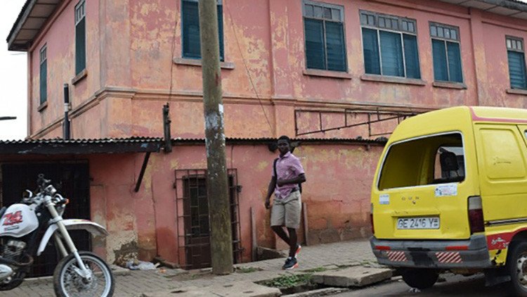 Una embajada falsa de EE.UU. operó durante 10 años en Ghana: ¿Cómo es posible?