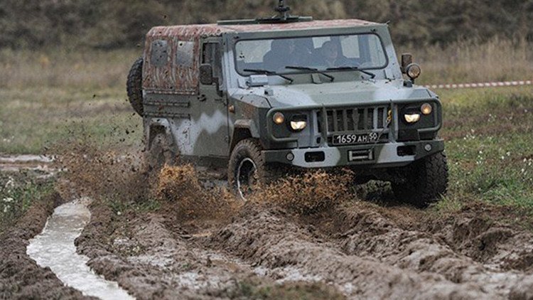 VIDEO: La prueba extrema del nuevo automóvil blindado ruso