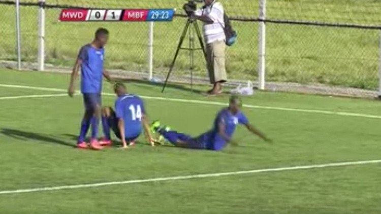Promesa del fútbol muere luego de marcar un gol (FUERTE VIDEO)