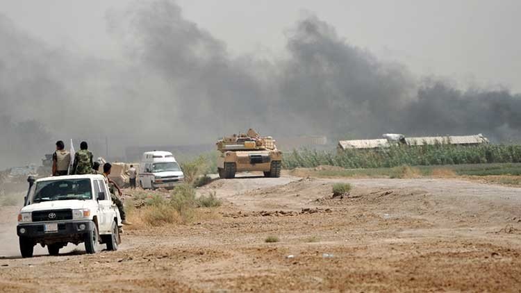 Más de 70 civiles muertos y 100 heridos tras un bombardeo aéreo en Irak