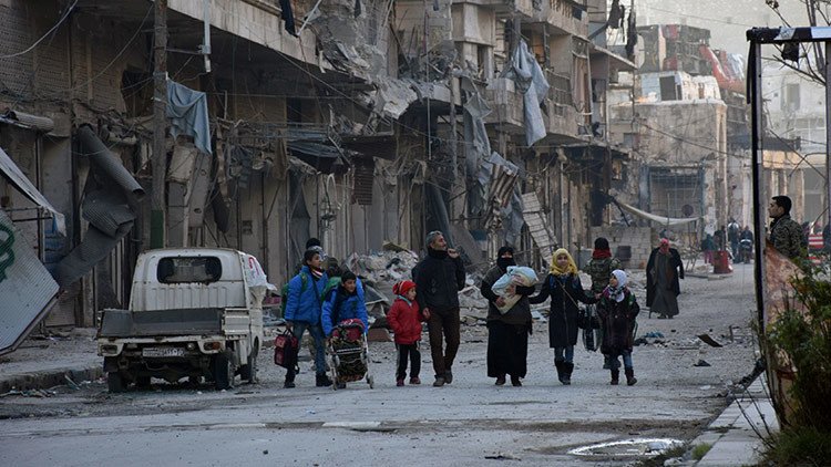 El Ejército sirio retoma el 70 % de Alepo oriental y evacúa a más de 1.200 civiles