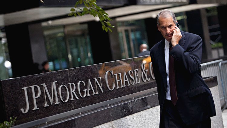 "Dile a tus chicos que lo rebajen": De cómo JP Morgan manipulaba los tipos de interés