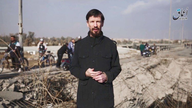 Reaparece en un video del Estado Islámico un periodista británico secuestrado en 2012