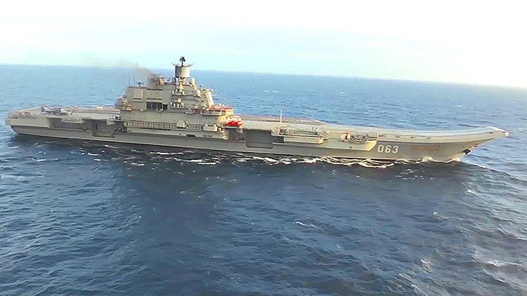 VIDEO: Buques de la OTAN escoltan el portaaviones ruso Admiral Kuznetsov
