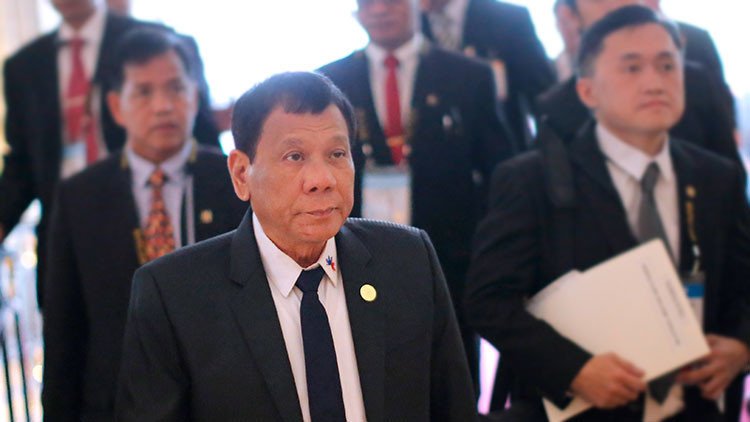 Duterte admite que "evitó un encuentro incómodo" con Obama durante la última cumbre de la APEC