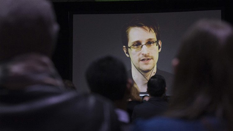 Snowden siente que el Gobierno de EE.UU. lo mantiene "atrapado" en Rusia