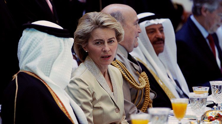 La ministra de Defensa alemana se niega a usar ropa tradicional musulmana en Arabia Saudita