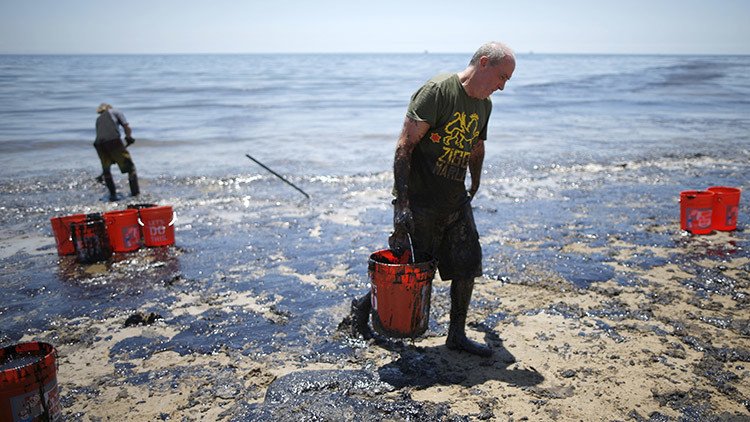 Los derrames "invisibles" de petróleo que pueden acabar con el Golfo de México