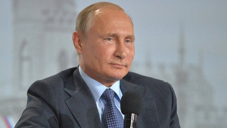 Politólogo francés presenta la candidatura de Vladímir Putin al Premio Nobel de la Paz