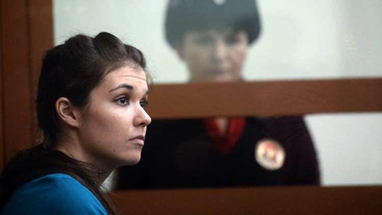 Cuatro años y medio de cárcel para una joven rusa que intentó unirse al Estado Islámico 
