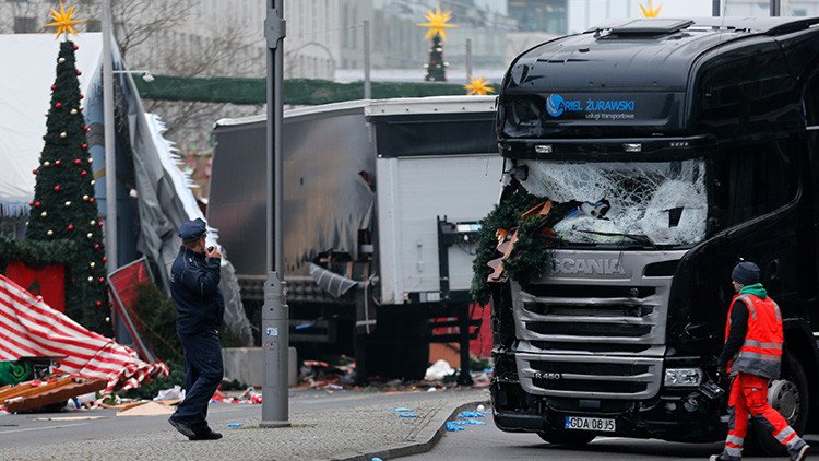 Publican el momento exacto del ataque del camión en el mercado navideño de Berlín