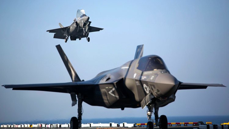 El proyecto de aviones F-35, amenazado por el "tremendo coste" que supone según Trump