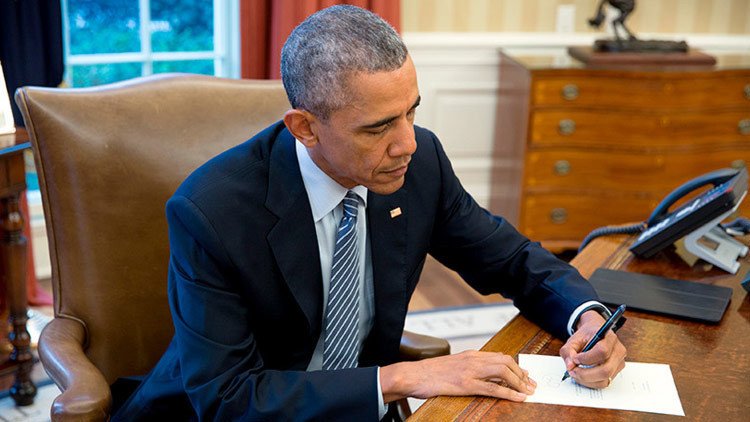 Sin derecho a juicio: Obama amplía sus atribuciones para poder perseguir a cualquier extranjero 