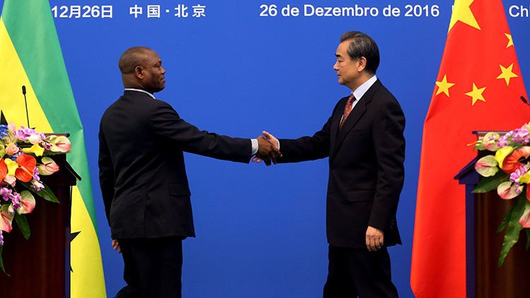 China restablece relaciones diplomáticas con Santo Tomé y Príncipe