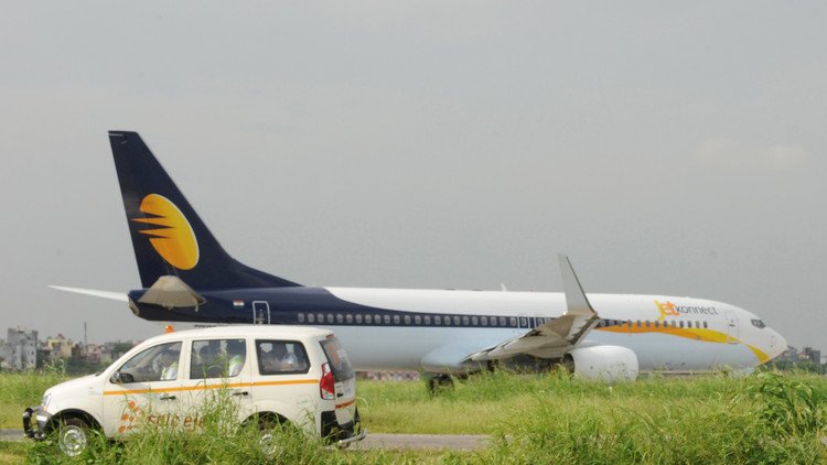 VIDEO: Un avión de Jet Airways con 154 personas a bordo derrapa fuera de pista en Goa