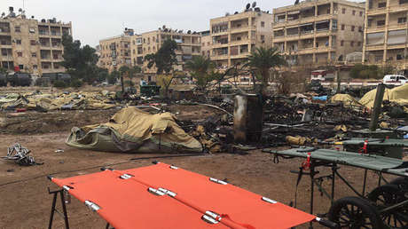 Armas químicas y proyectiles en escuelas: RT acompaña a los zapadores en el este de Alepo