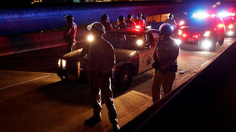 Policía de California mata a un mexicano al confundir un enorme crucifijo con un arma