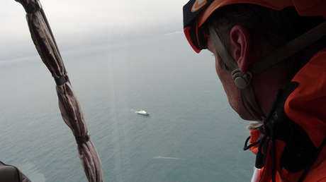 Desvelan por qué los restos del Tu-154 están dispersos a gran distancia en el mar Negro