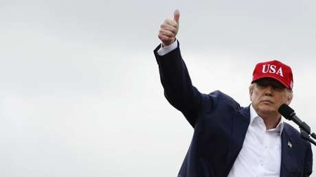 Trump califica a Putin de "inteligente" por no responder a Obama con la misma moneda