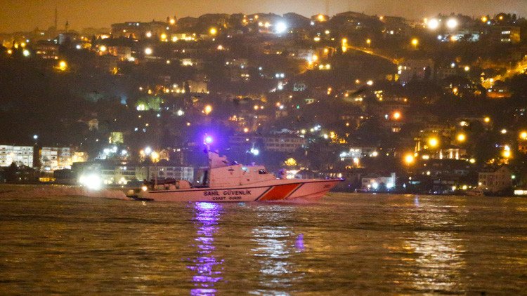 La Policía turca busca al autor de la masacre en el club 'Reina', huido tras el atentado