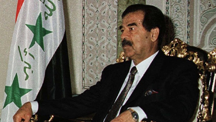 Exagente de la CIA que interrogó a Saddam: "Prefería pasar tiempo con Hussein que con Bush"