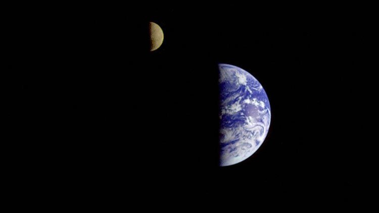 La NASA publica una foto única de la Tierra y la Luna vistas desde Marte