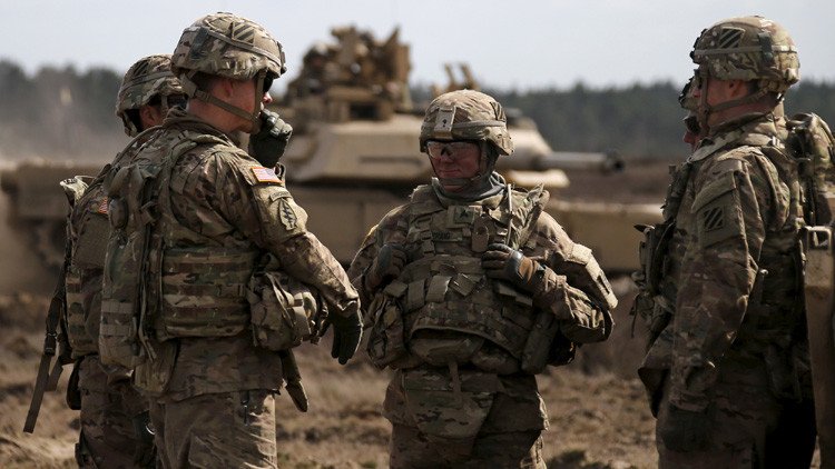 Un millar de soldados y equipo militar de EE.UU. llega a Polonia 