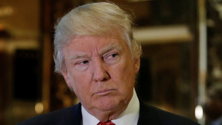 CNN: Advierten a Trump sobre que Rusia podría contar con información "comprometedora" en su contra