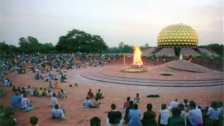 Auroville o la difícil utopía de vivir sin dinero