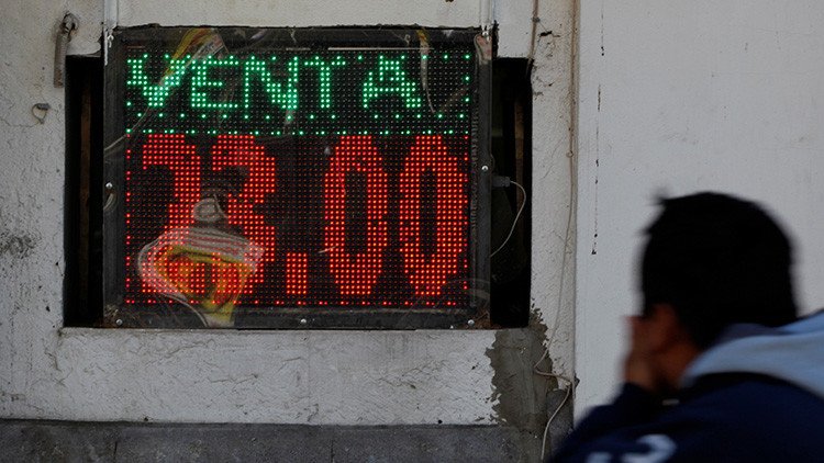 Peso mexicano repunta durante juramentación de Trump