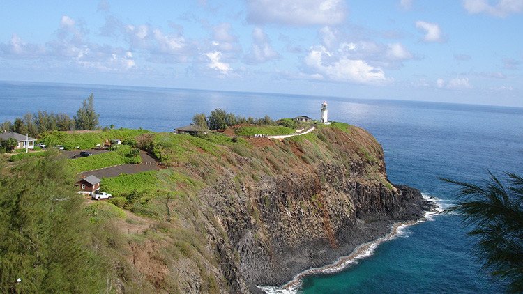 Zuckerberg demanda a aborígenes de una isla de Hawái para quitarles un derecho ancestral