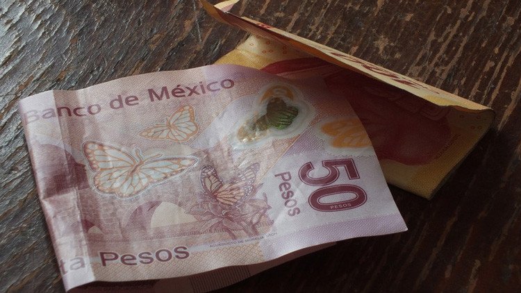 El peso mexicano sufre por los tuits de Peña Nieto y Trump