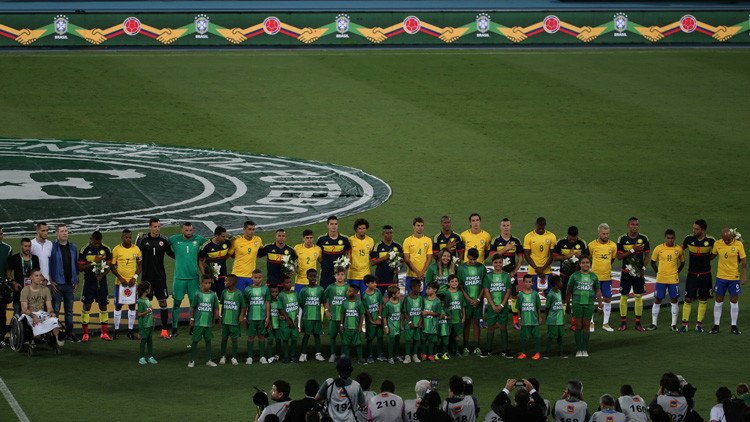 Brasil y Colombia recaudan 380.000 dólares en un partido de homenaje al Chapecoense