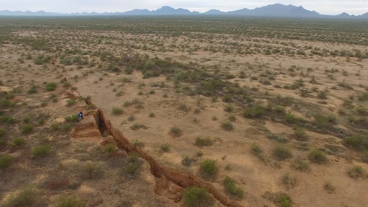 Filman la inmensa grieta que se extiende por el territorio del estado de Arizona (VIDEO)