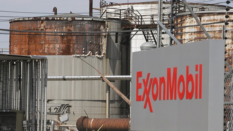 Una plataforma de ExxonMobil derrama petróleo en Australia