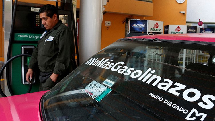 México: Suspenden el 'gasolinazo' por dos semanas, la inconformidad continúa