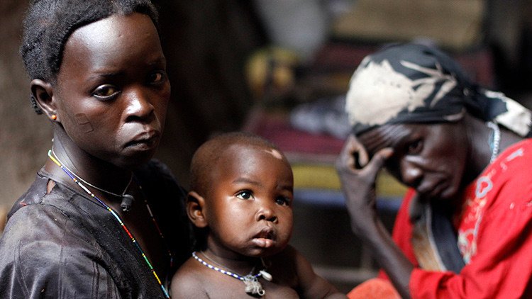 "Me casaron cuando tenía 12, nunca he sido feliz": círculo vicioso del matrimonio infantil en África