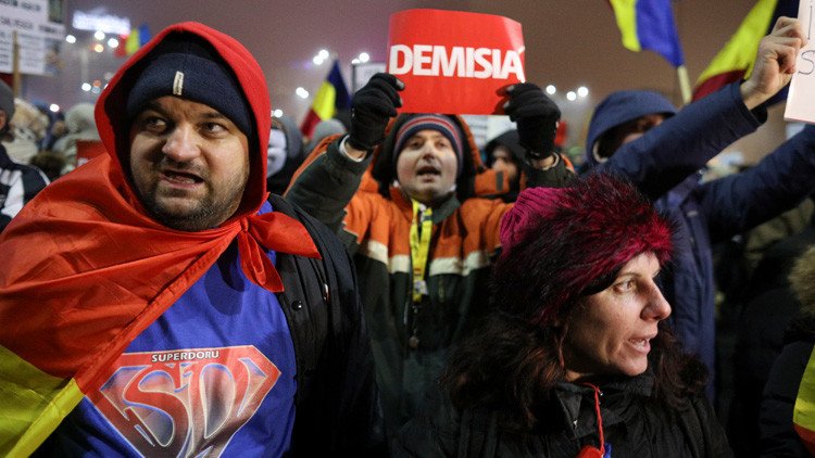 Rumanía vive sus mayores protestas desde la caída del comunismo: ¿Qué ha sucedido?