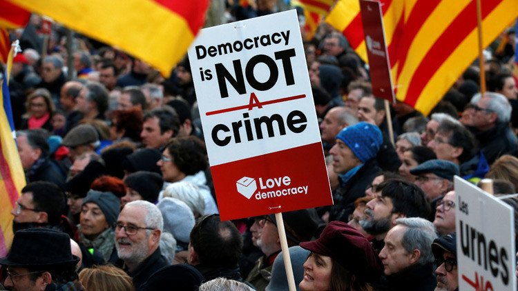 Proceso judicial contra el expresidente de Cataluña: ¿juicio político o delito?