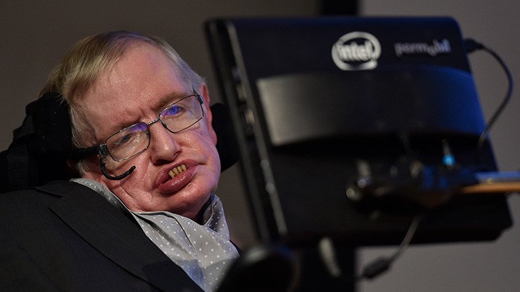 Cómo Stephen Hawking logró burlar a la muerte